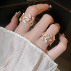 Korean Dripping Leaf Design Oil Ring